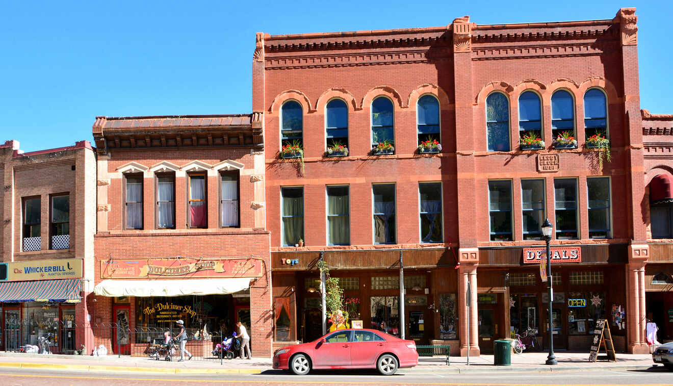 2 Where to stay for cheap in Manitou Springs